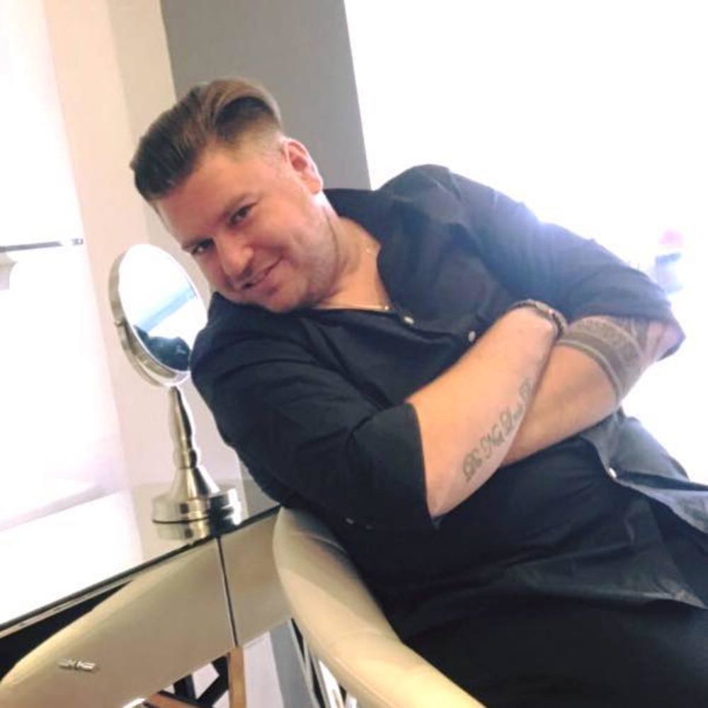 Meet your Posher, Lior